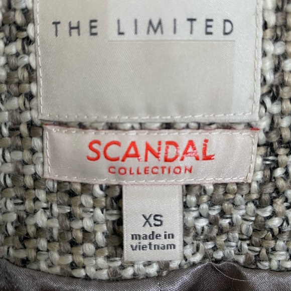 Blazer - Picture 9 of 11